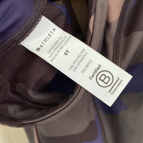 Athleta ultimate stash pocket printed 7/8 camo tights leggings small tall‎ - Picture 7 of 11